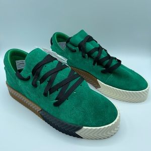AW SKATE SNEAKERS